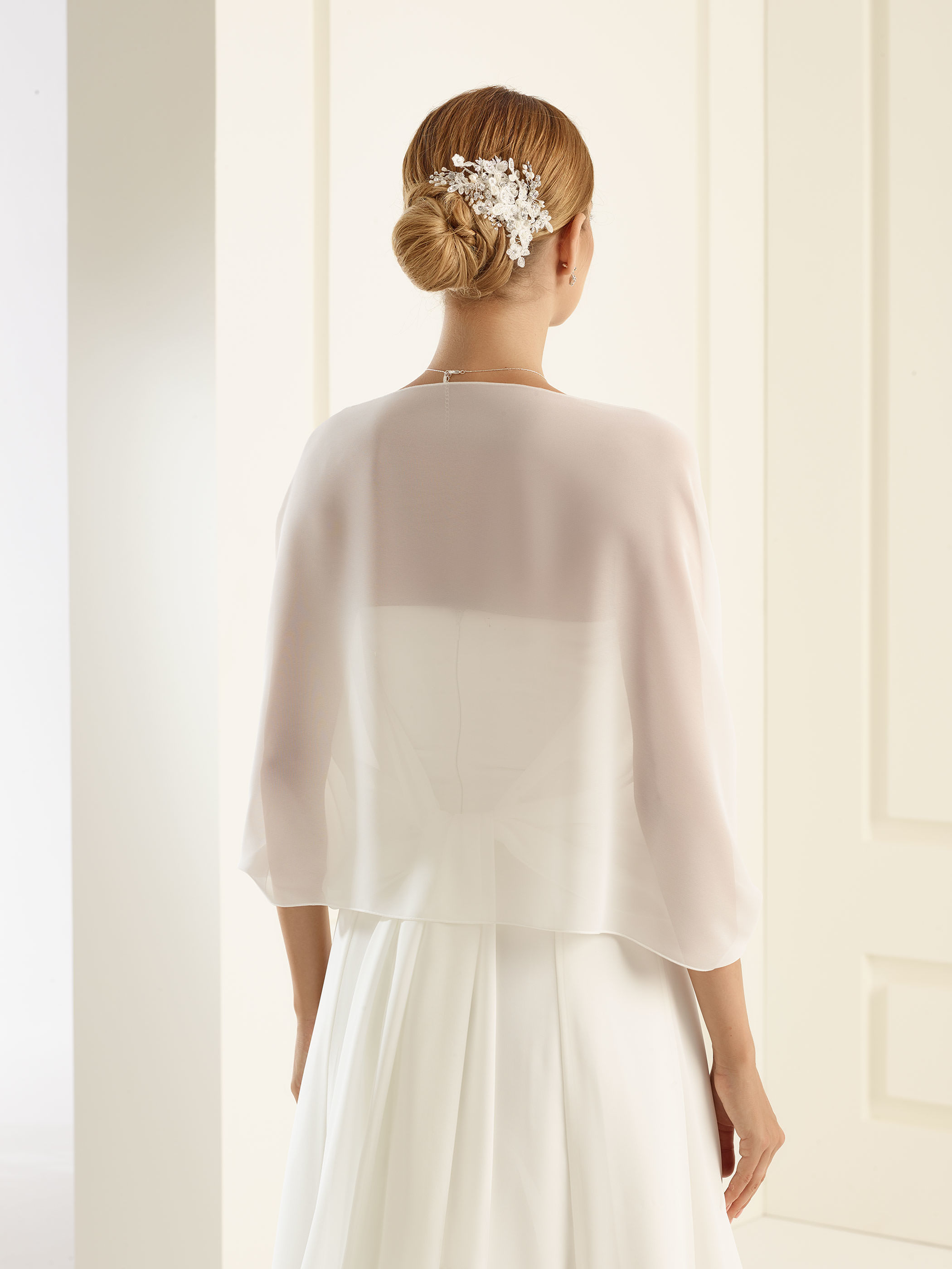 Dieses-Bild-zeigt-Brautstola-E9-von-Bianco-Evento_2