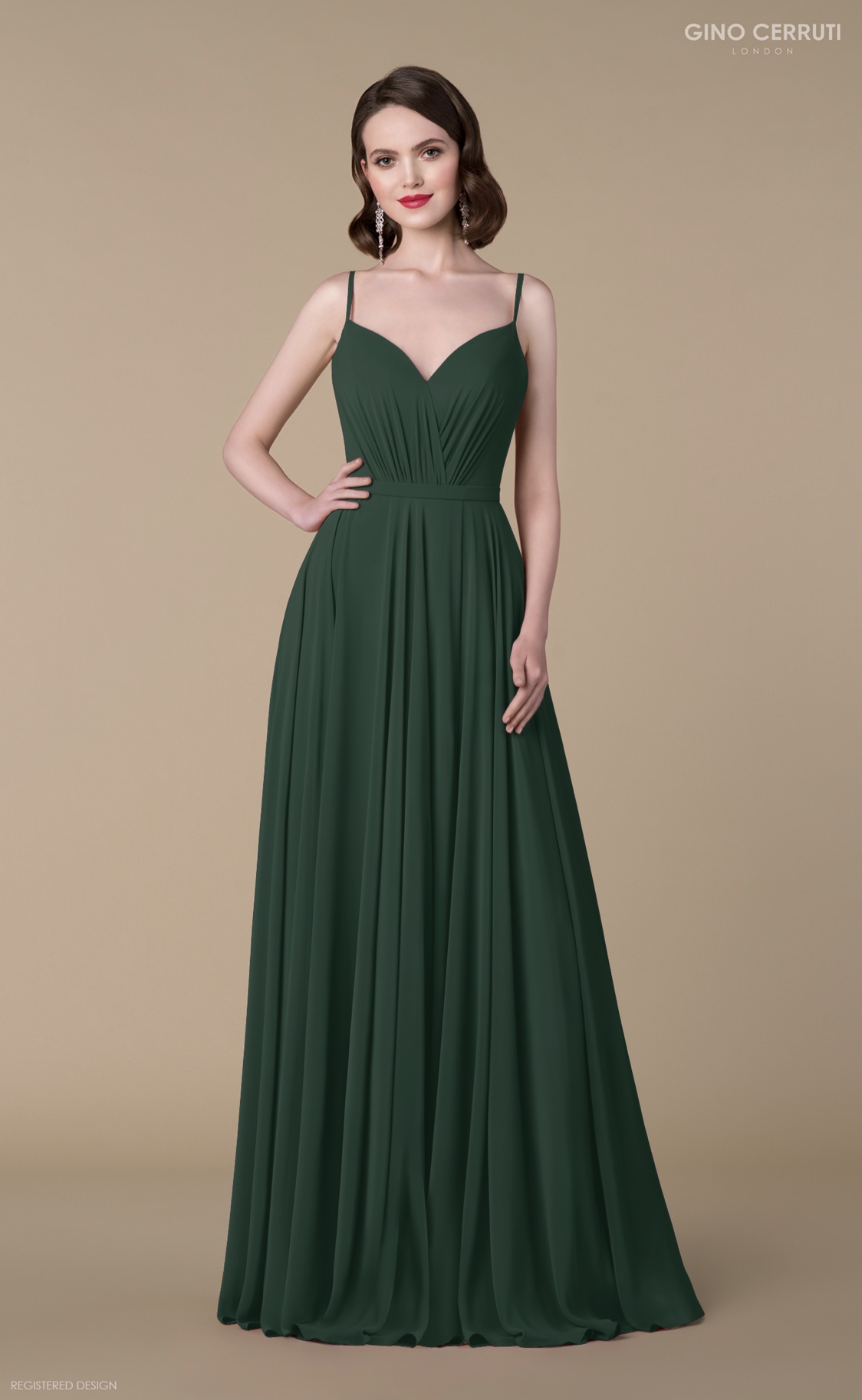 Dieses-Bild-zeigt-Abendkleid-Vada-dunkelgr-n-erh-ltlich-bei-Samyra-Fashion-Z-rich Abendkleid Vada (dunkelgrün)