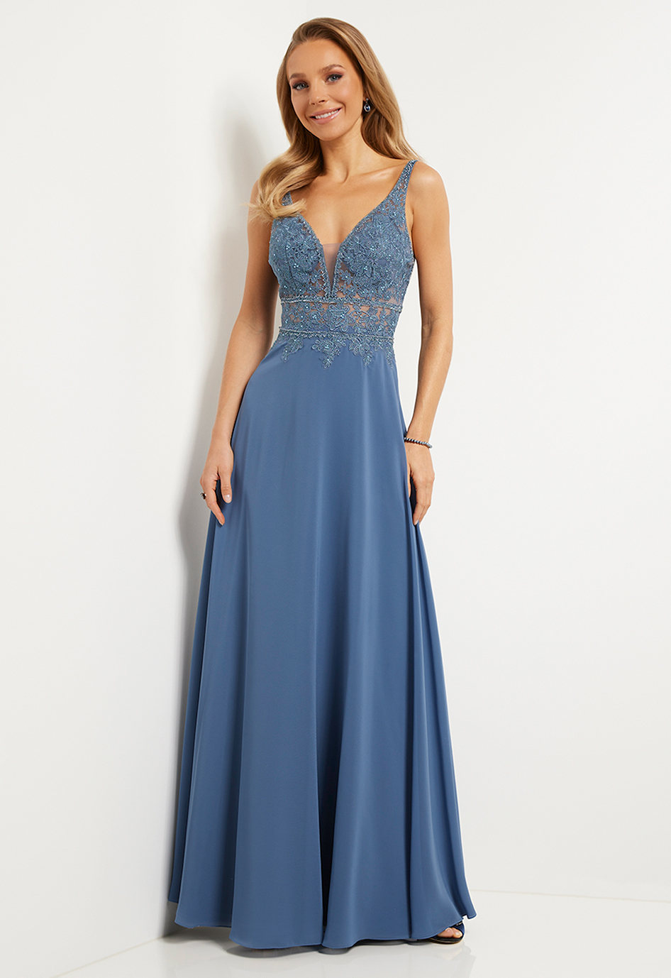 Chiffon-Abendkleid-Leonie-graublau-mit-Verzierungen Abendkleid Leonie (grau-blau)