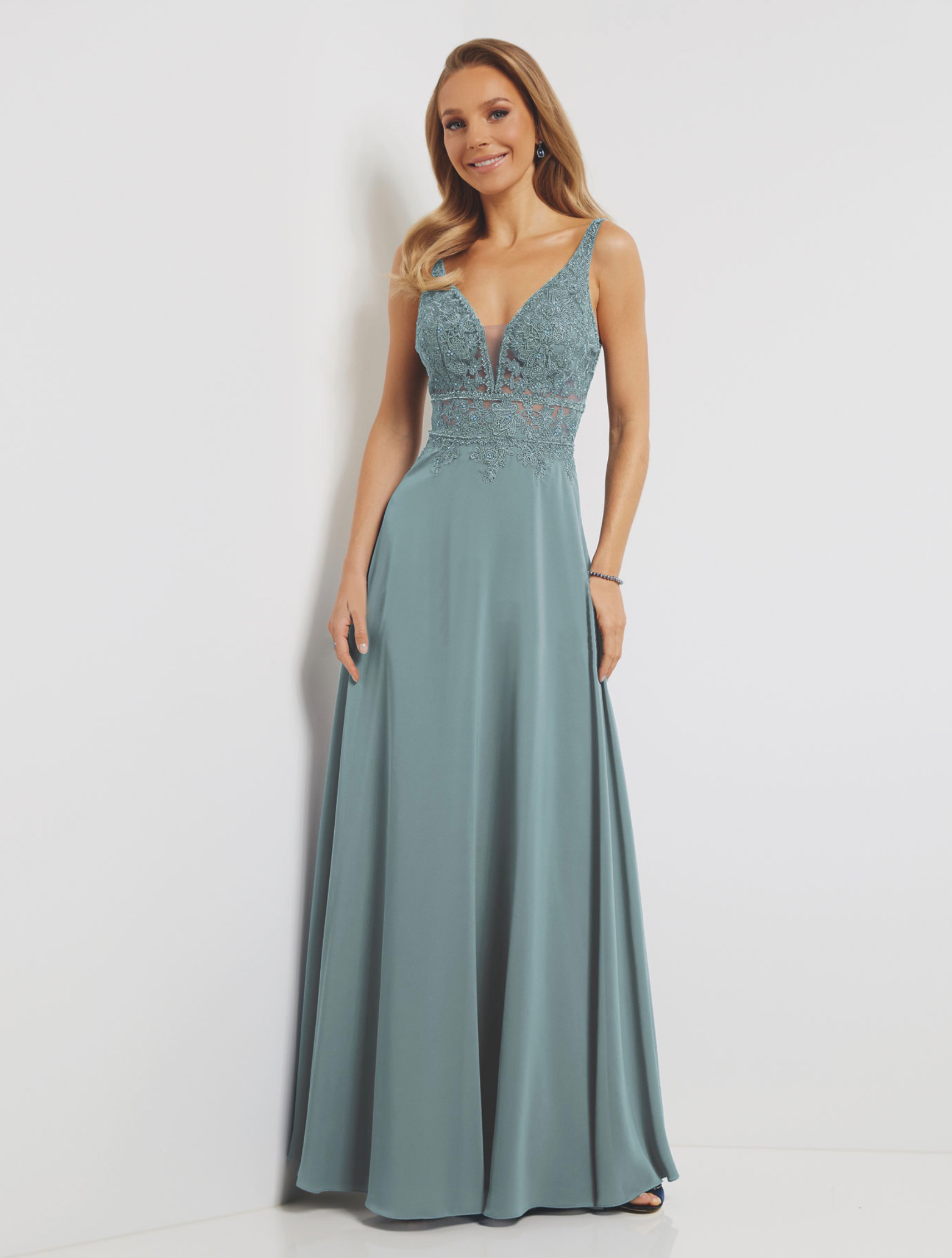 Chiffon-Abendkleid-Leonie-sagegr-n-mit-Verzierungen Abendkleid Leonie (sagegreen)