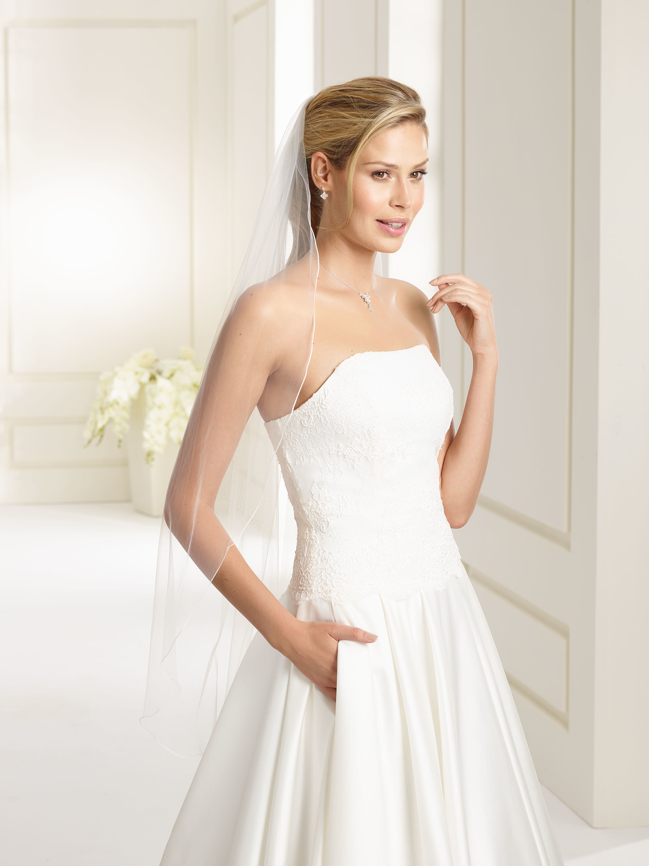 Dieses-Bild-zeigt-Schleier-S191-von-Bianco-Evento Schleier aus Soft-Tüll S191