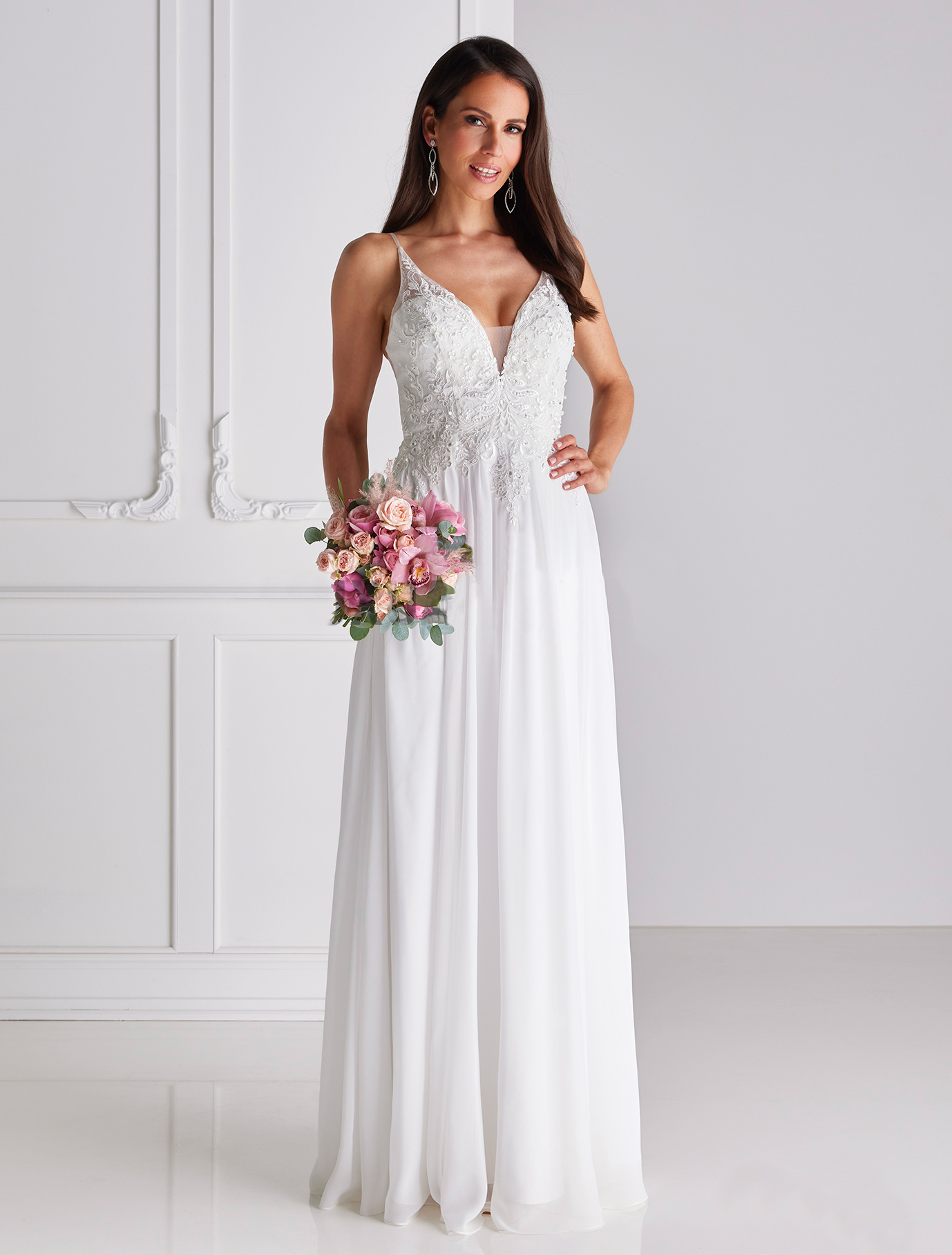 Hochzeitskleid-Hazel-elfenbeinfarben-mit-Spitzenoberteil-zu-kaufen-bei-Samyra-Fashion-Z-rich_1 Brautkleid Hazel (ivory)
